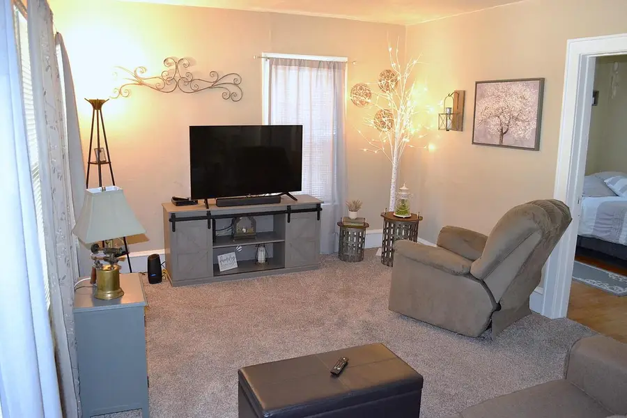 902 W 4TH AVENUE, Oshkosh, WI 54902 - #2