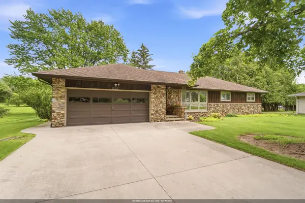 1102 S RIDGE LANE, Appleton, WI 54914