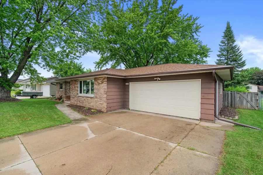 1504 COMMANCHE AVENUE, Green Bay, WI 54313 - #2