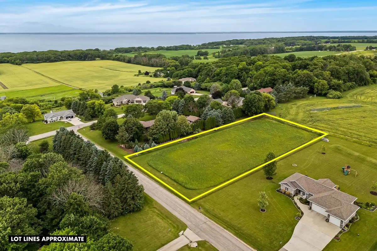 W5390 CAMPBELL DRIVE, Hilbert, WI 54129 - #1