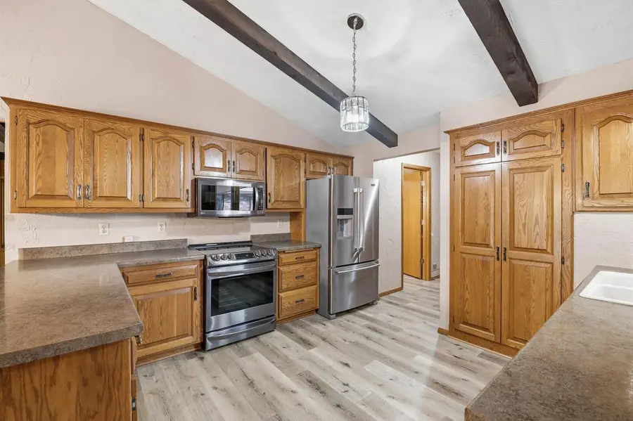 343 E LE CAPITAINE CIRCLE, Green Bay, WI 54302 - #3