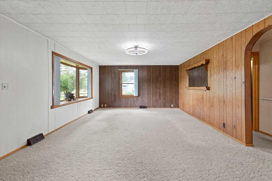 243 E CHICAGO ROAD, Wautoma, WI 54982 - #3