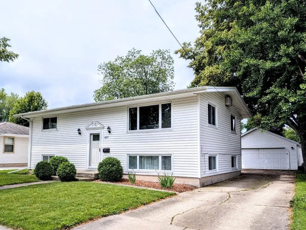1407 S KERNAN AVENUE, Appleton, WI 54915 - #1