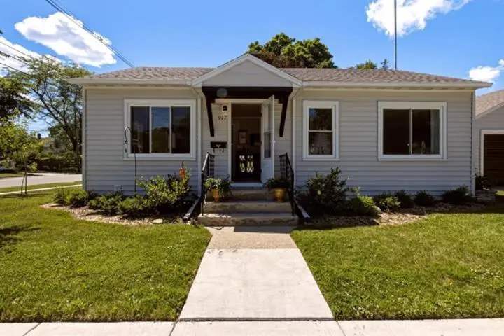 907 N 7TH AVENUE, Sturgeon Bay, WI 54235 - #3