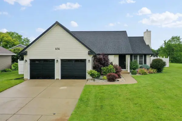 614 STONEHEDGE ROAD, Green Bay, WI 54302