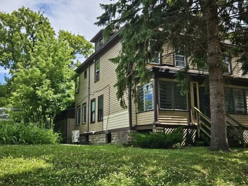 419 S VAN BUREN STREET, Green Bay, WI 54301 - #1