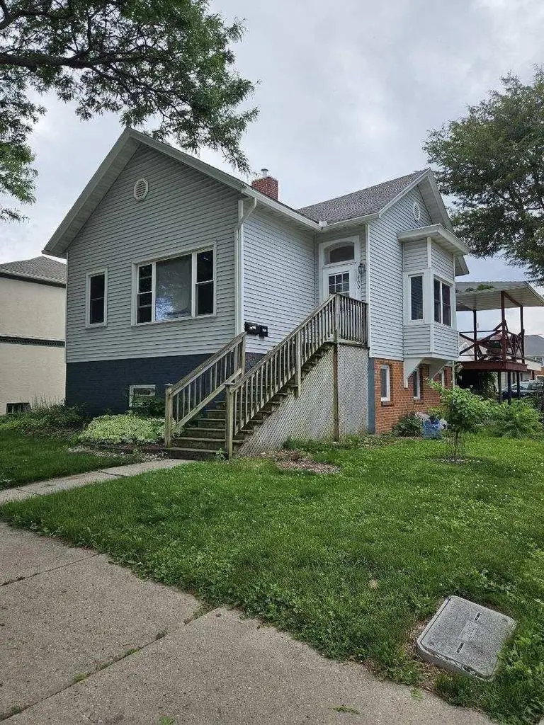 400 S MADISON STREET, Green Bay, WI 54301 - #1