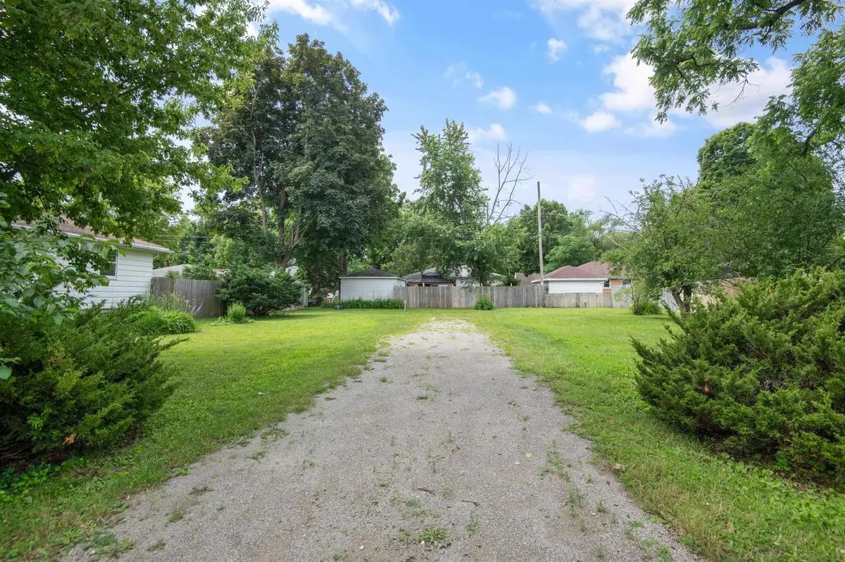 1063 LANGLADE AVENUE, Green Bay, WI 54304 - #1