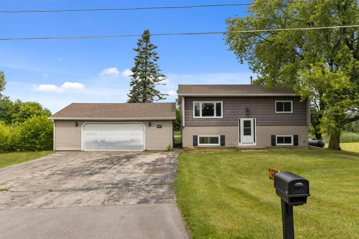 N2749 EVERGREEN LANE, Appleton, WI 54913 - #1