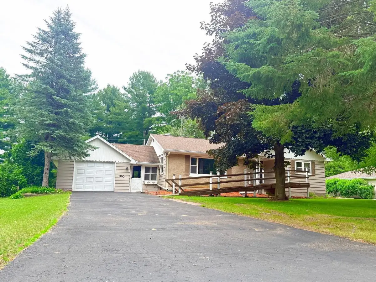 150 N DOLAN AVENUE, Peshtigo, WI 54157 - #1