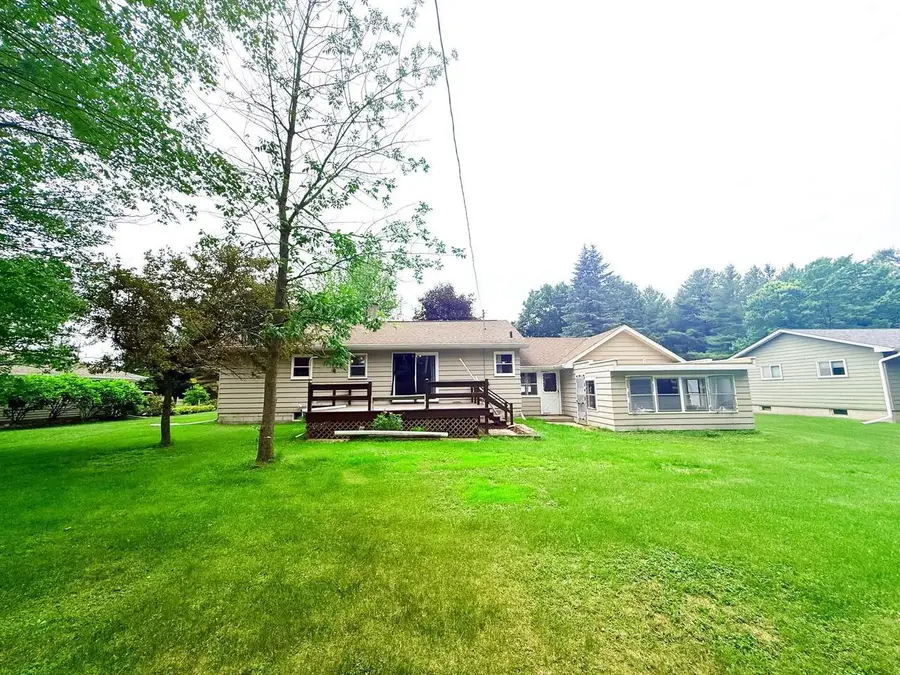 150 N DOLAN AVENUE, Peshtigo, WI 54157 - #2