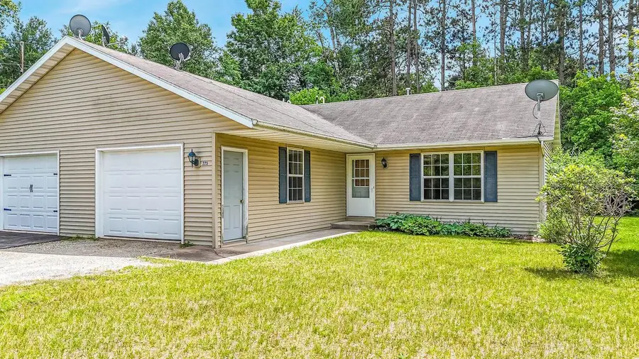 225 E CENTER STREET, Wautoma, WI 54982 - #2