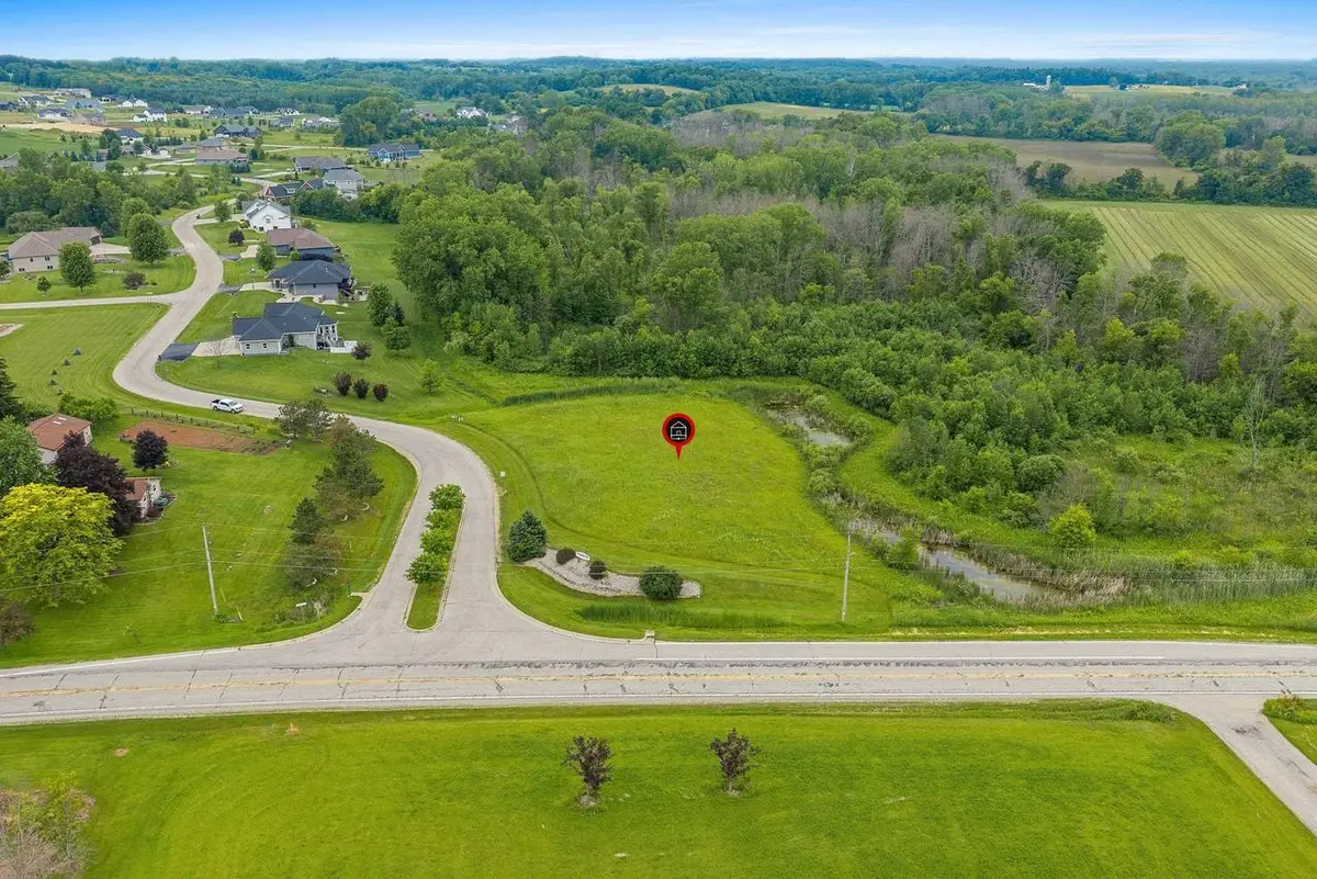 CROSS COUNTRY LANE, Hortonville, WI 54944 - #1