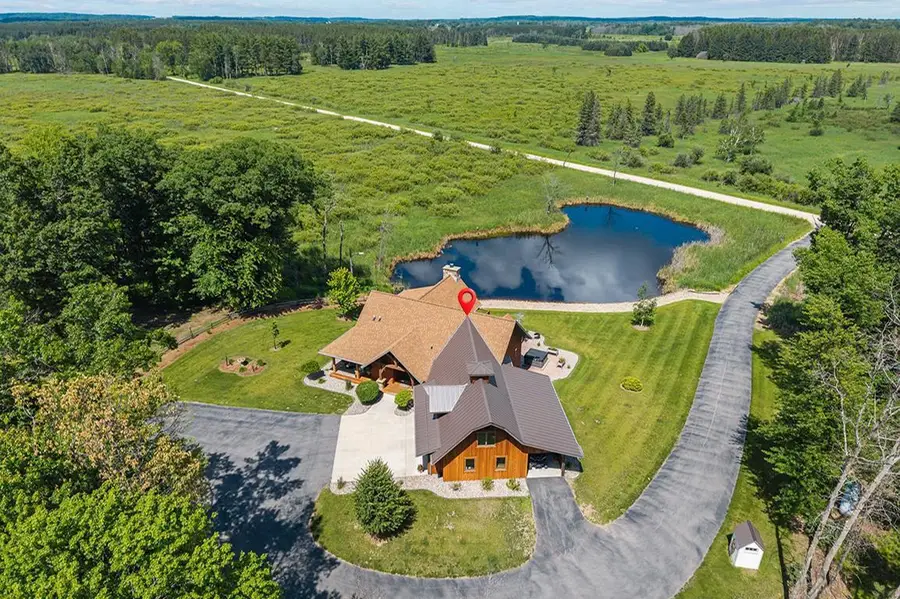 N4003 MARSH ROAD, New London, WI 54961 - #2