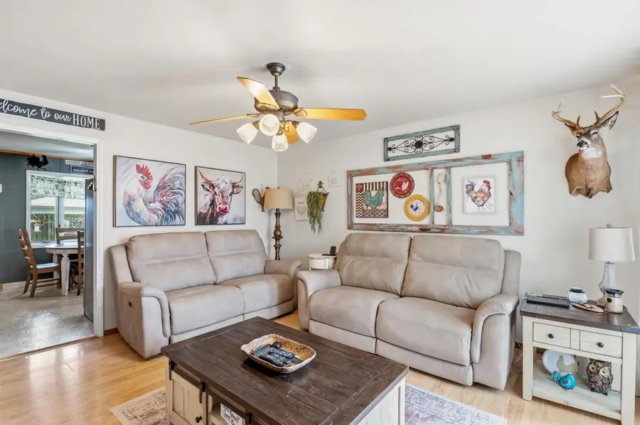 372 MARK COURT, Neenah, WI 54956 - #3