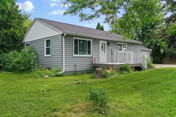 W2792 COUNTY ROAD JJ, Kaukauna, WI 54130