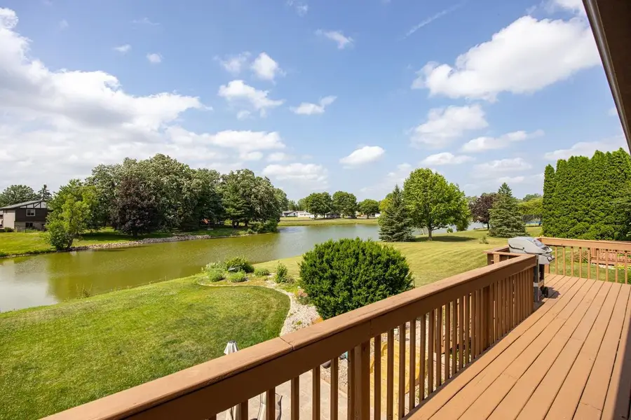 3318 CREEK SIDE DRIVE, Oshkosh, WI 54904 - #3
