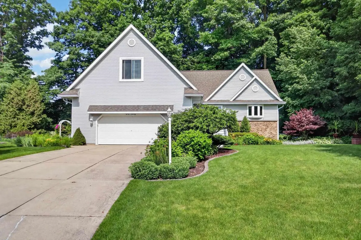 N115W19758 SHADOW WOOD COURT, Germantown, WI 53022 - #1