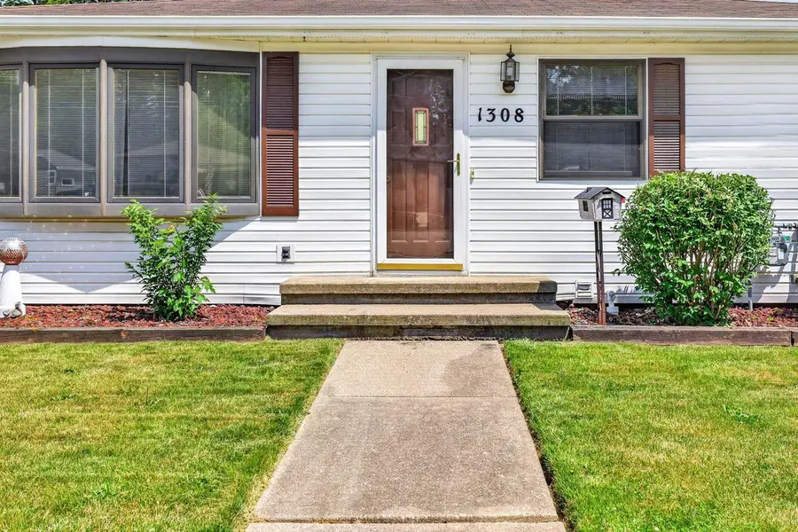 1308 KENNETH AVENUE, Kaukauna, WI 54130 - #2