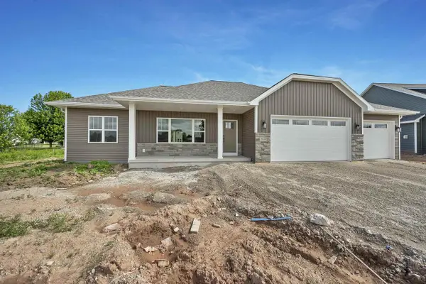 2859 STELOR DRIVE, Green Bay, WI 54311