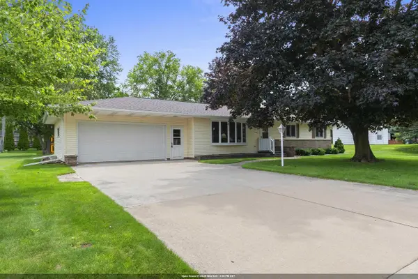 206 N WASHINGTON STREET, Bonduel, WI 54107