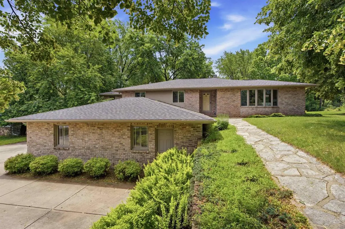 2581 WHITE PINE ROAD, Suamico, WI 54313 - #1