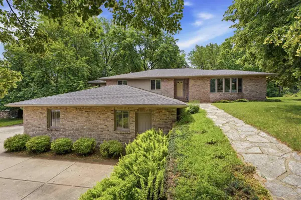 2581 WHITE PINE ROAD, Suamico, WI 54313