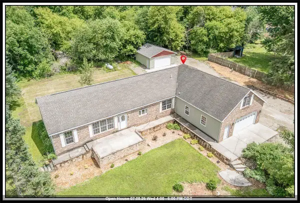 N4816 COUNTY ROAD B, New London, WI 54961