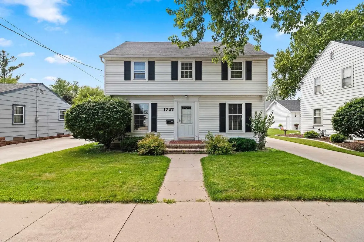 1727 N CLARK STREET, Appleton, WI 54911 - #1