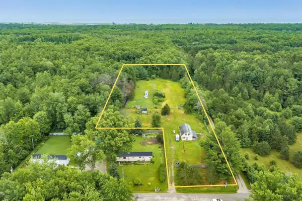 5506 PINE AVENUE, Oconto, WI 54153
