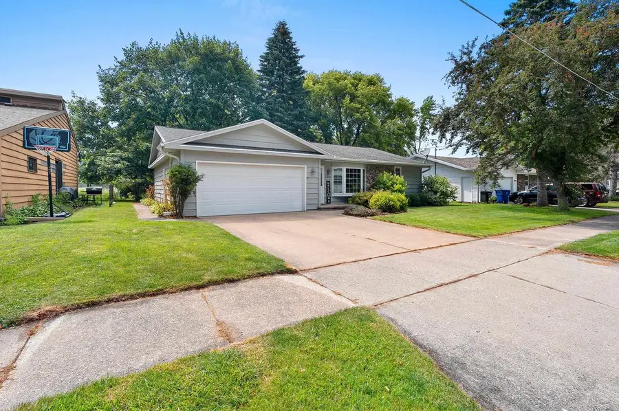 1001 S ARLINGTON STREET, Appleton, WI 54915 - #3