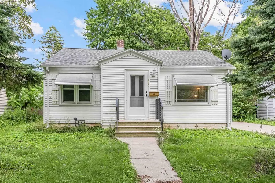 910 WILSON AVENUE, Green Bay, WI 54303 - #2