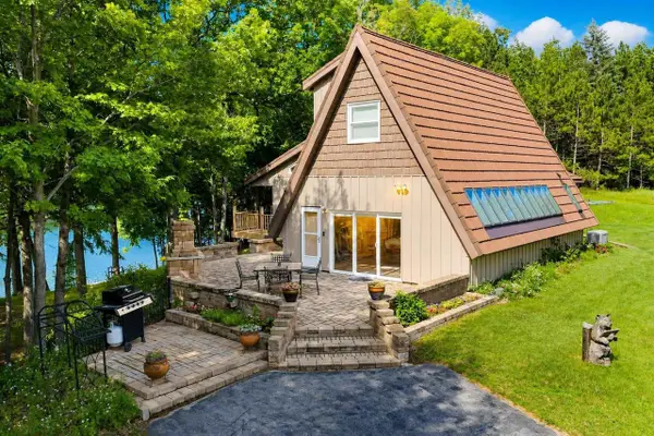 11100 GANDT ROAD, Gillett, WI 54124