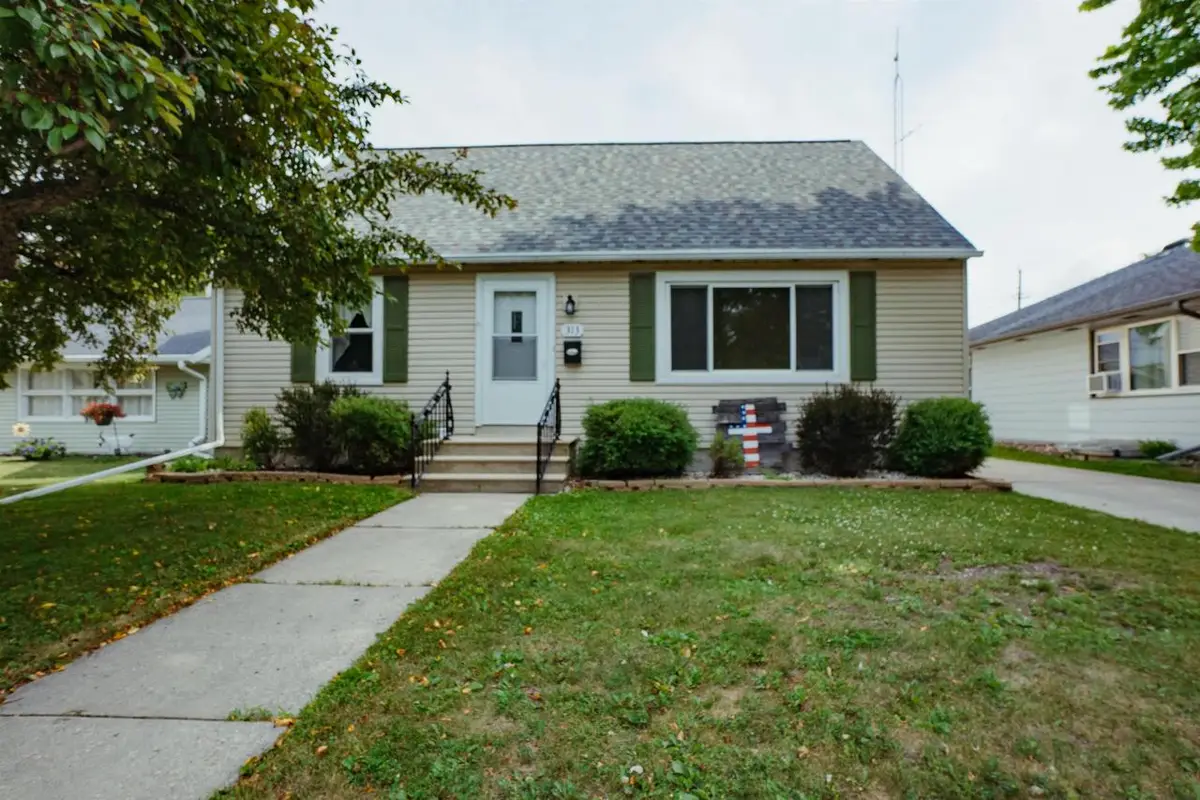 313 15TH STREET, Fond Du Lac, WI 54935 - #1