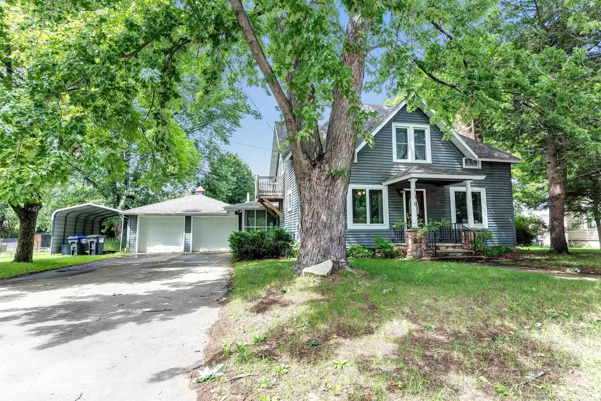 110 W PARKER STREET, Weyauwega, WI 54983 - #1