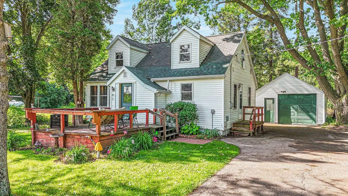111 W RAILROAD STREET, Bowler, WI 54416 - #1