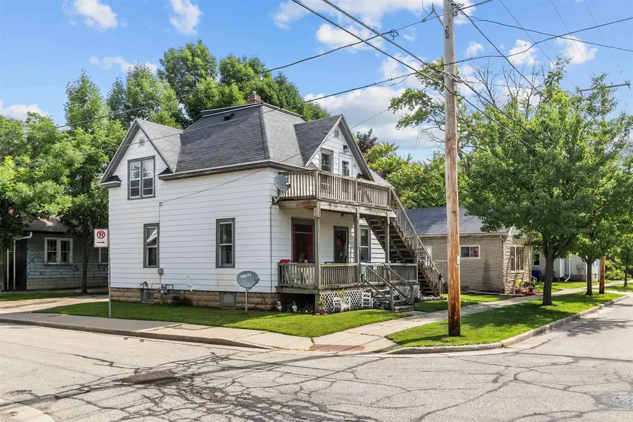 318 W BREWSTER STREET, Appleton, WI 54911 - #2