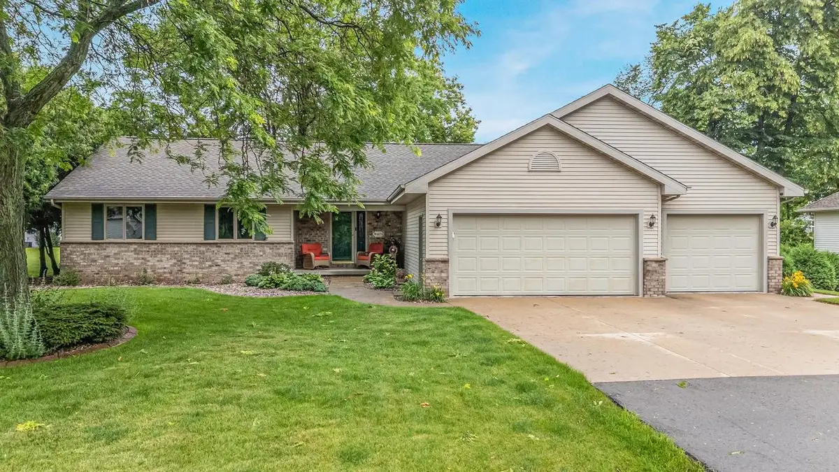 W6674 CEDAR RIDGE DRIVE, Appleton, WI 54915 - #1