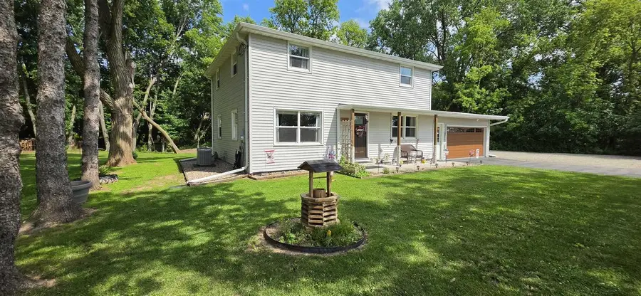 4020 N BALLARD ROAD, Appleton, WI 54913 - #3