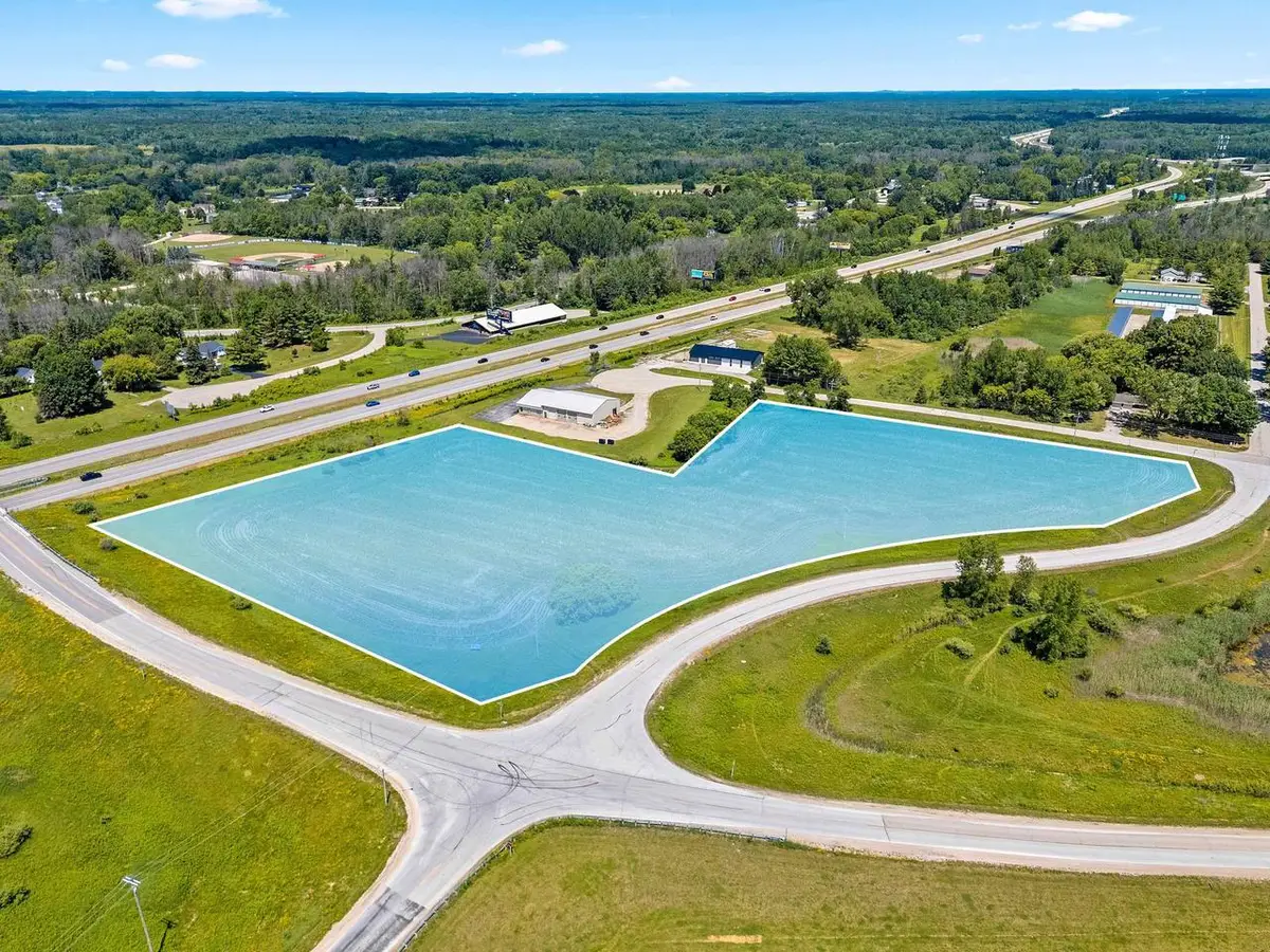 E FRONTAGE ROAD, Abrams, WI 54101 - #1