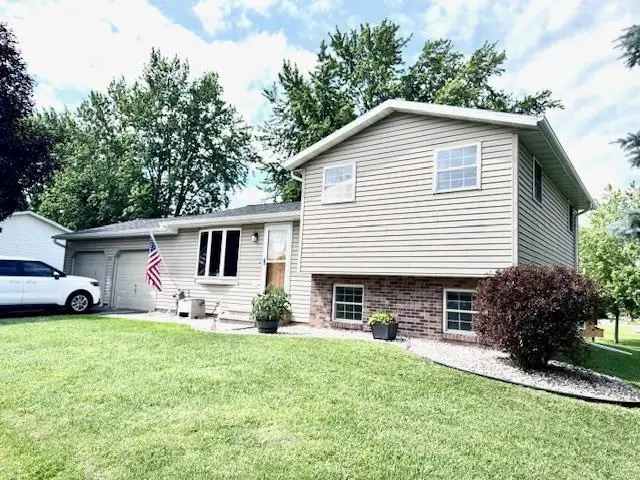 609 E FOREST STREET, Black Creek, WI 54106 - #1