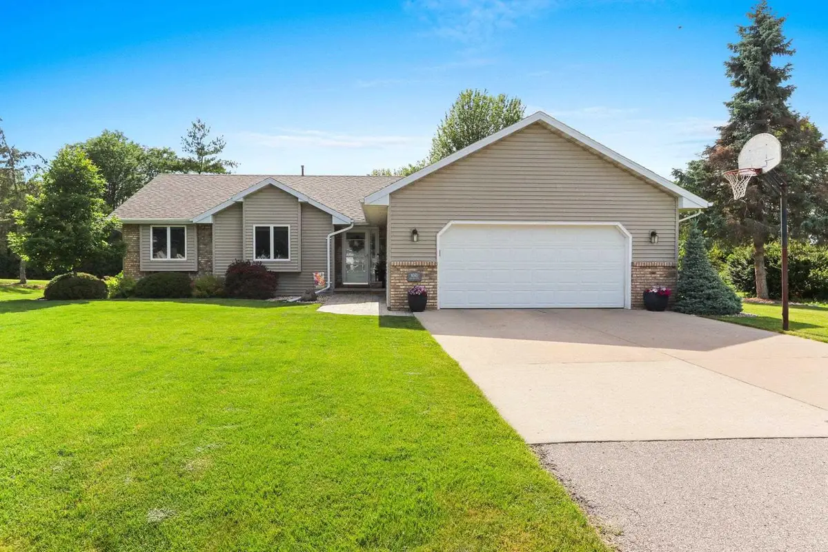 N365 RED TAIL LANE, Appleton, WI 54915 - #1