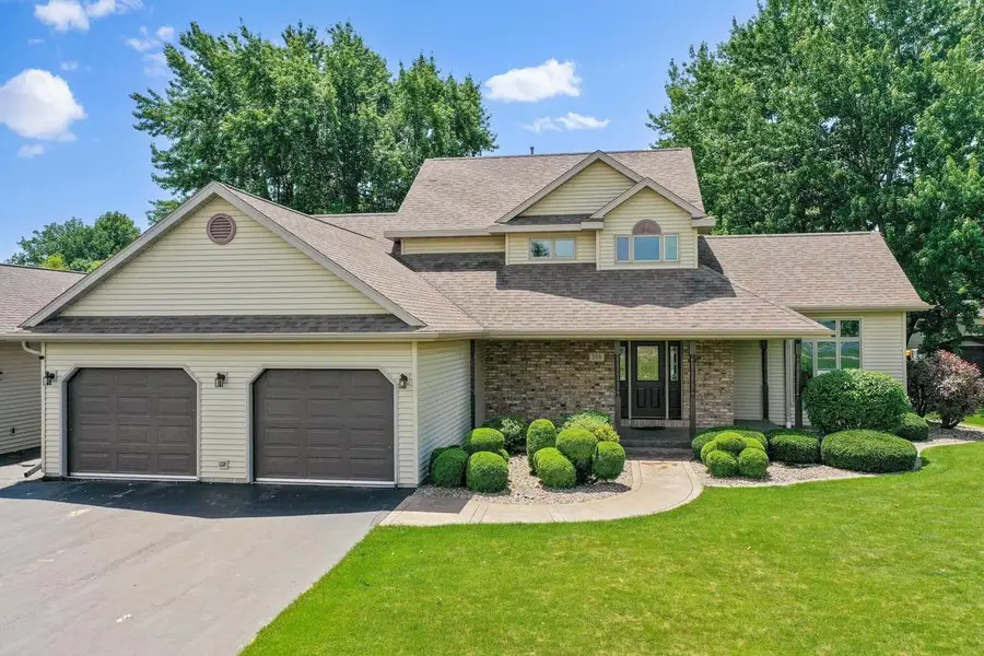 306 E BIRCH STREET, Black Creek, WI 54106 - #3