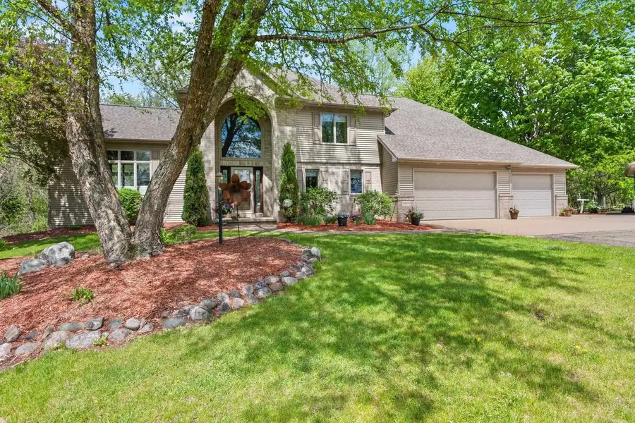 W8678 HILLVIEW ROAD, Hortonville, WI 54944 - #2