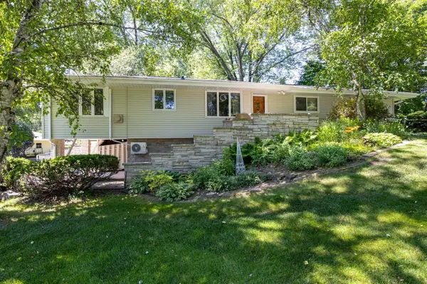 6021 N ROSEWOOD DRIVE, Appleton, WI 54913