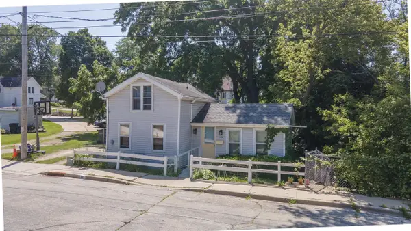 114 WASHINGTON STREET, Ripon, WI 54971