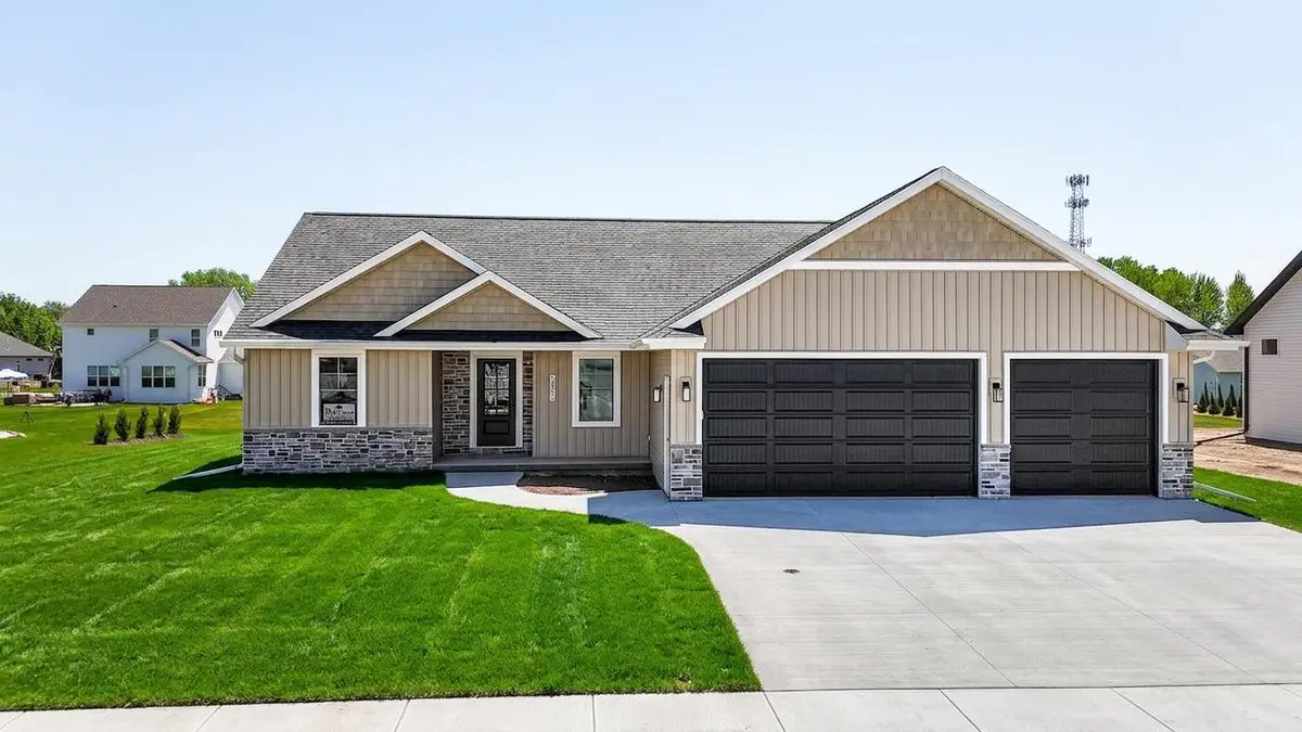 W5845 ROUNDSTONE PLACE, Menasha, WI 54952 - #1