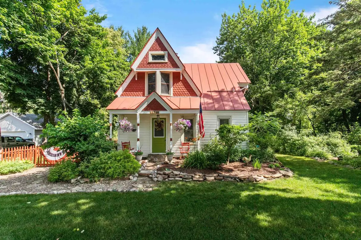1631 ROYALTON STREET, Waupaca, WI 54981 - #1