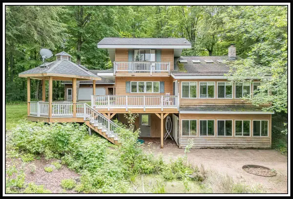 996 LAKESIDE STREET, White Lake, WI 54491