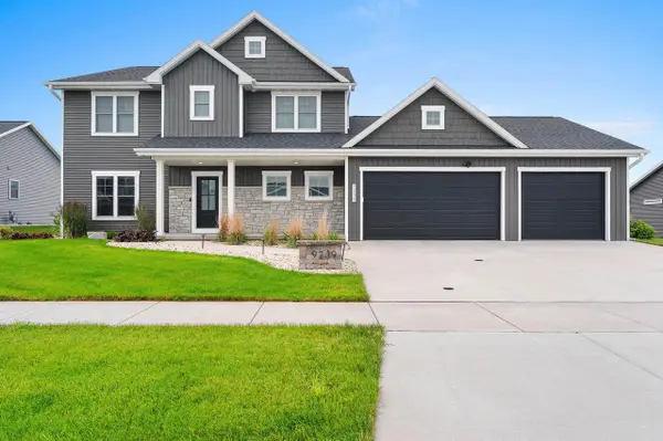 N9239 LAURA STREET, Appleton, WI 54915